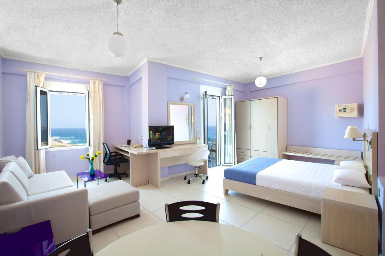 Giorgi'S Blue Apartments Kalathas Room photo